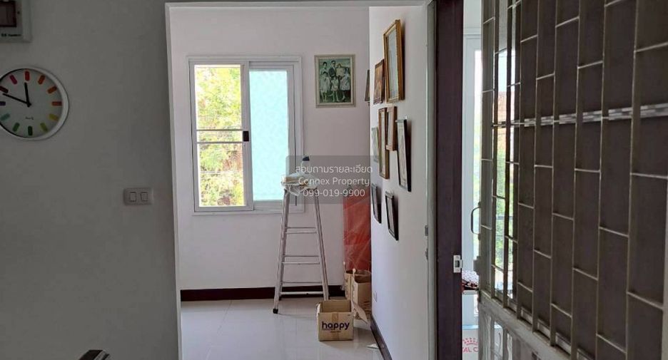 For rent 5 bedrooms townhouse in Min Buri, Bangkok