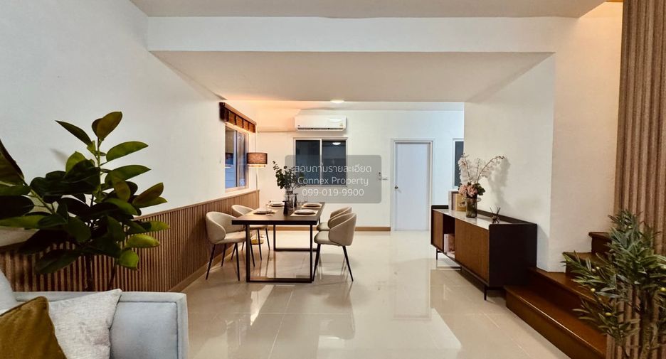 Casa adosada en alquiler de 3 habitaciones en Khlong Luang, Pathum Thani