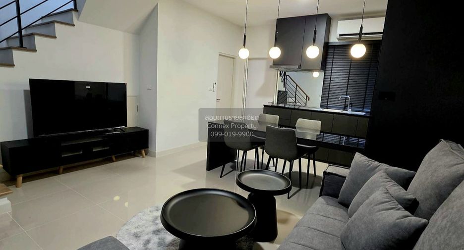 For rent 3 bedrooms townhouse in Bang Phli, Samut Prakan