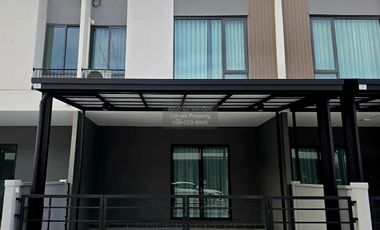 À louer 3 chambres maison de ville à Bang Phli, Samut Prakan