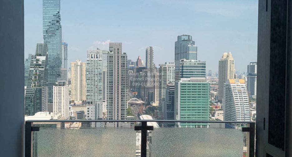 Condo en alquiler de 3 habitaciones en Sathon, Bangkok
