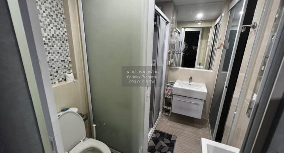 For rent 2 bedrooms condo in Huai Khwang, Bangkok