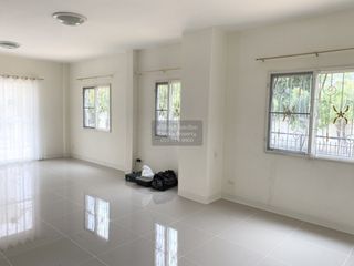 For rent 3 bedrooms house in Nong Khaem, Bangkok