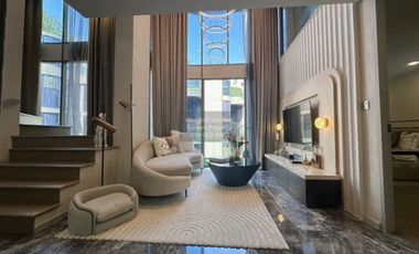 Condo en alquiler de 3 habitaciones en Watthana, Bangkok