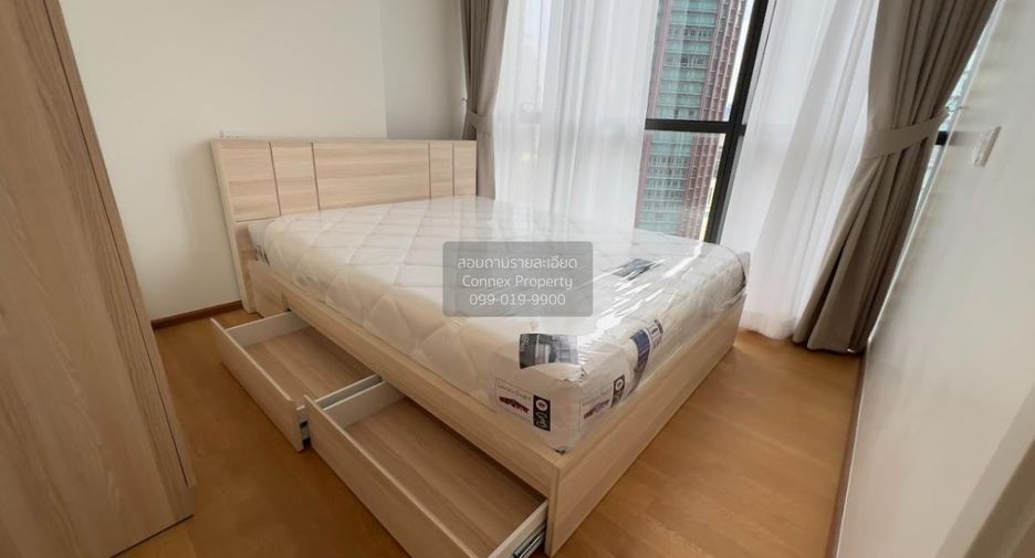 For rent 2 bedrooms condo in Pathum Wan, Bangkok