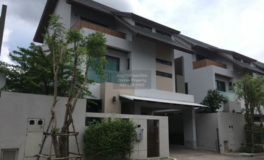 For rent 3 bedrooms house in Bang Kapi, Bangkok