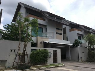 ให้เช่า 3 ห้องนอน บ้านเดี่ยว ใน บางกะปิ, กรุงเทพฯ