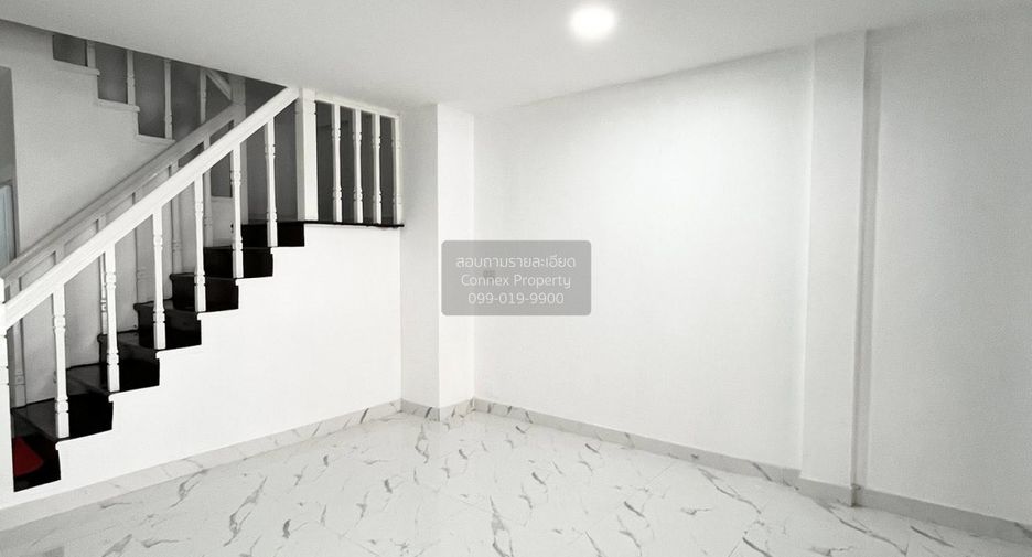 For rent 4 bedrooms townhouse in Bang Khen, Bangkok