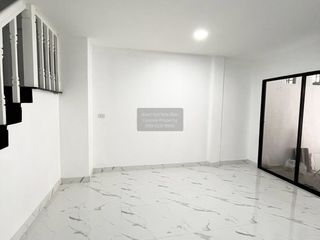 For rent 4 bedrooms townhouse in Bang Khen, Bangkok