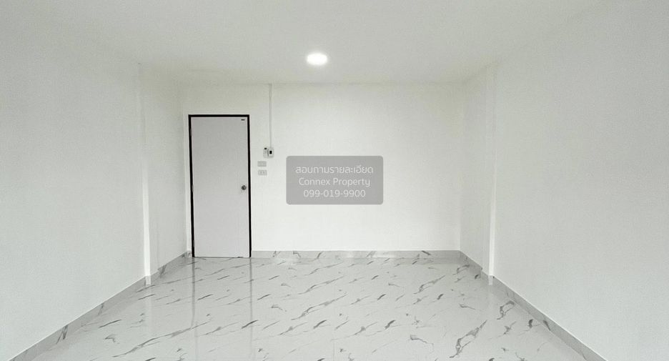 For rent 4 bedrooms townhouse in Bang Khen, Bangkok