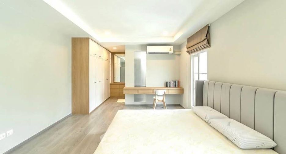 For rent 3 bedrooms house in Prawet, Bangkok