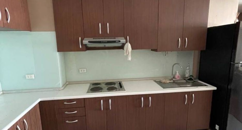 For rent 2 bedrooms condo in Phaya Thai, Bangkok