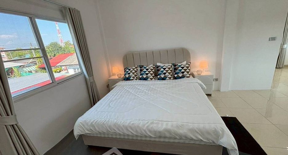 For rent 5 bedrooms house in East Pattaya, Pattaya