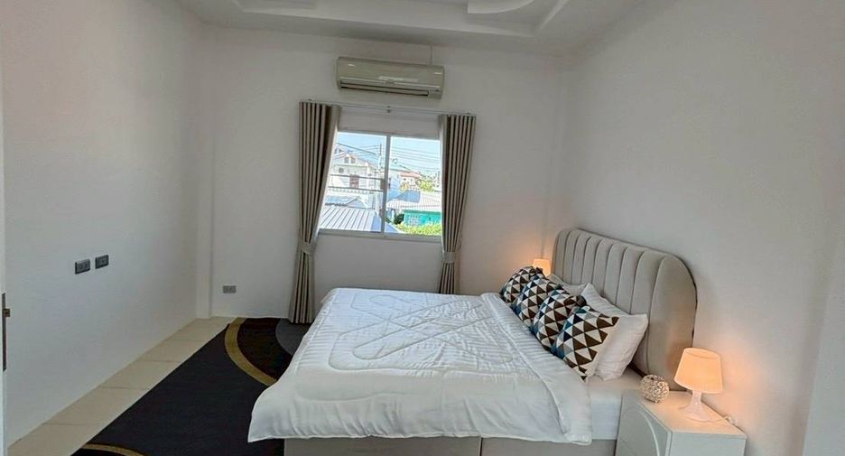 For rent 5 bedrooms house in East Pattaya, Pattaya
