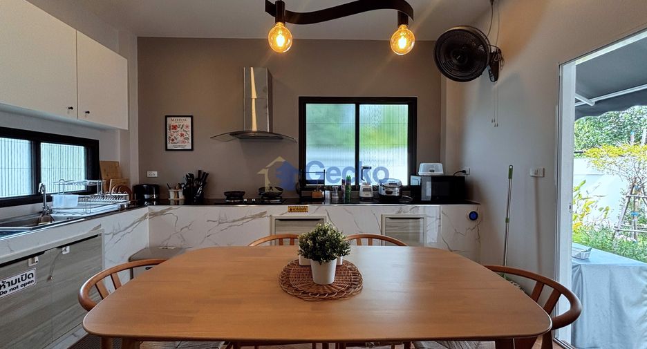 Haus zur Miete mit 3 Zimmer in Huay Yai, Pattaya