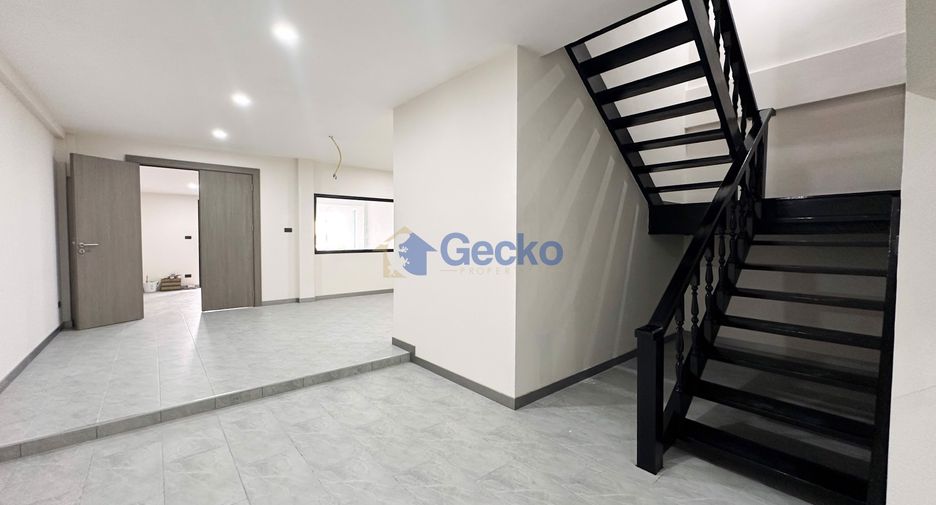 Haus zum Kauf mit 4 Zimmer in Central Pattaya, Pattaya