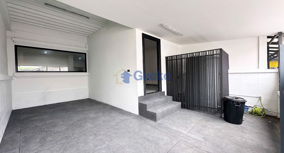 Haus zum Kauf mit 4 Zimmer in Central Pattaya, Pattaya