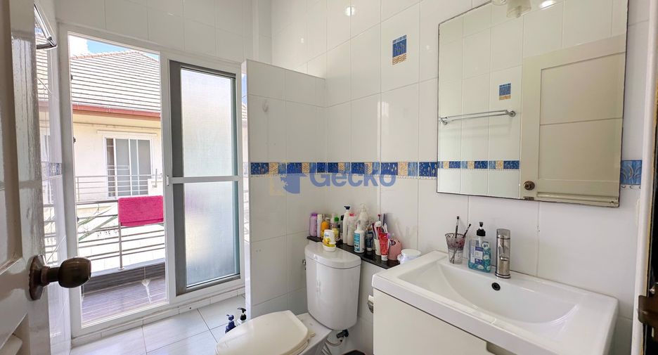 Haus zum Kauf mit 5 Zimmer in East Pattaya, Pattaya