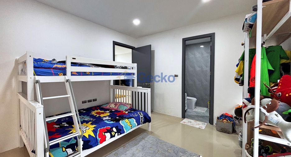 For sale 3 bedrooms house in Sattahip, Chonburi