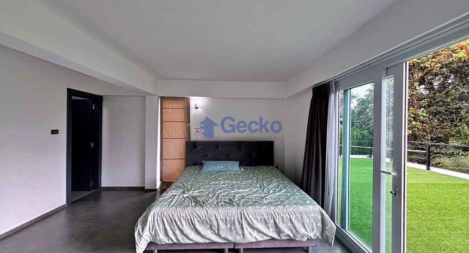 For sale 3 bedrooms house in Sattahip, Chonburi