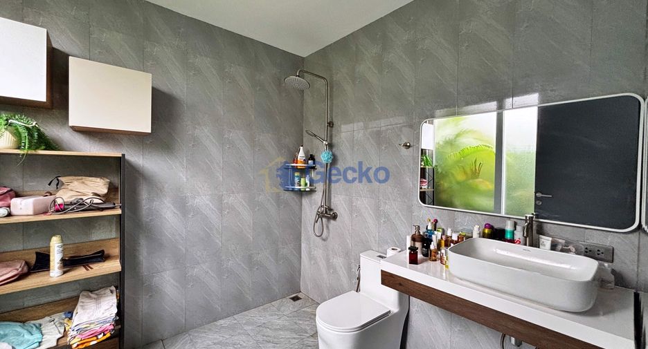For sale 3 bedrooms house in Sattahip, Chonburi