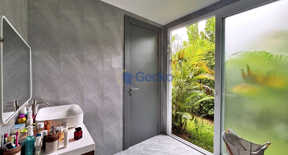 For sale 3 bedrooms house in Sattahip, Chonburi