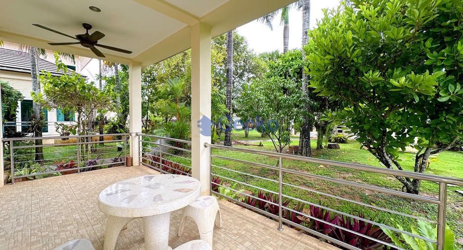 Haus zum Kauf mit 6 Zimmer in Sattahip, Chonburi