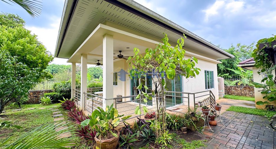 Haus zum Kauf mit 6 Zimmer in Sattahip, Chonburi