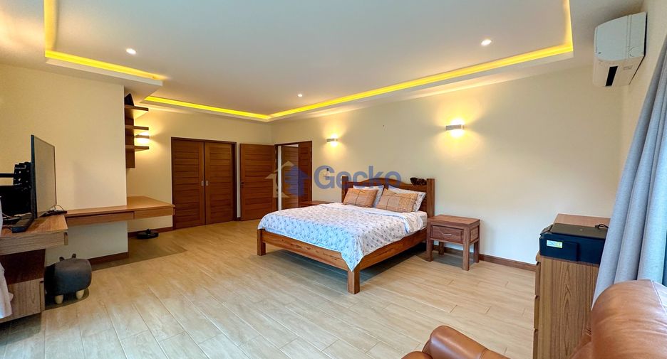 Haus zum Kauf mit 6 Zimmer in Sattahip, Chonburi