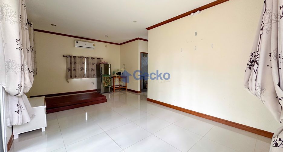 Haus zum Kauf mit 6 Zimmer in Sattahip, Chonburi