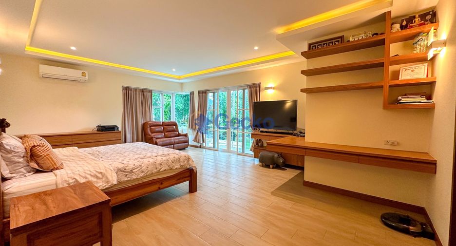 Haus zum Kauf mit 6 Zimmer in Sattahip, Chonburi