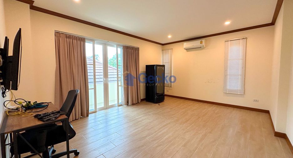 Haus zum Kauf mit 6 Zimmer in Sattahip, Chonburi