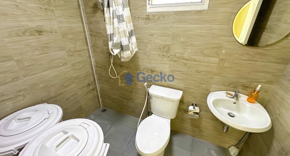 Haus zum Kauf mit 6 Zimmer in Sattahip, Chonburi