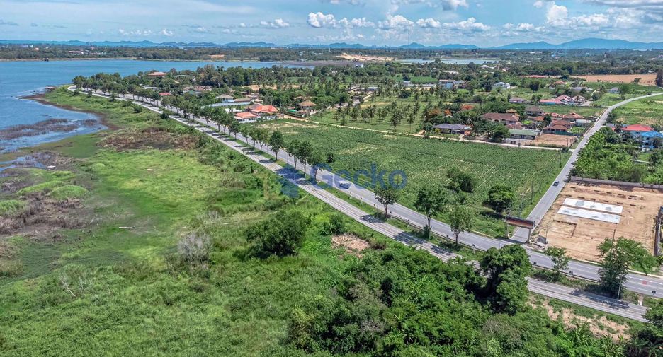 For sale 5 bedrooms house in East Pattaya, Pattaya