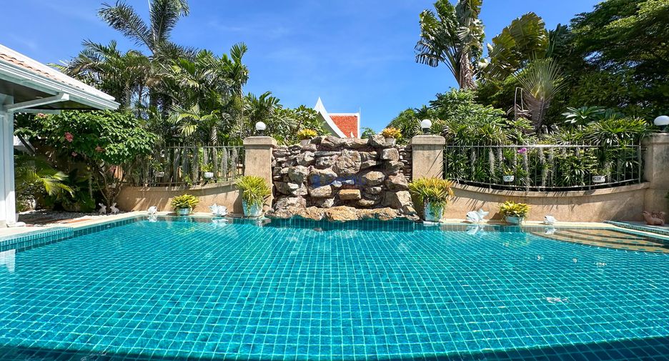 For sale 3 bedrooms house in Jomtien, Pattaya