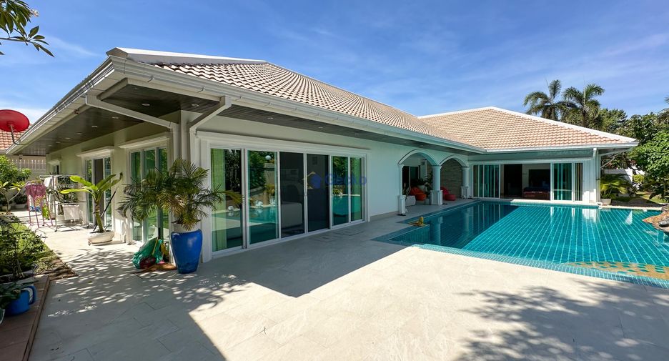 For sale 3 bedrooms house in Jomtien, Pattaya
