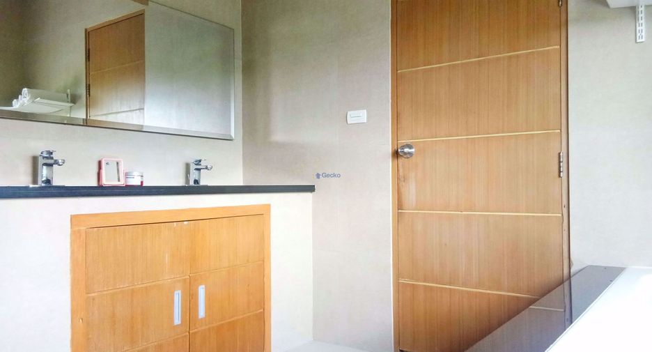 For sale 4 ベッドルーム house in Jomtien, Pattaya