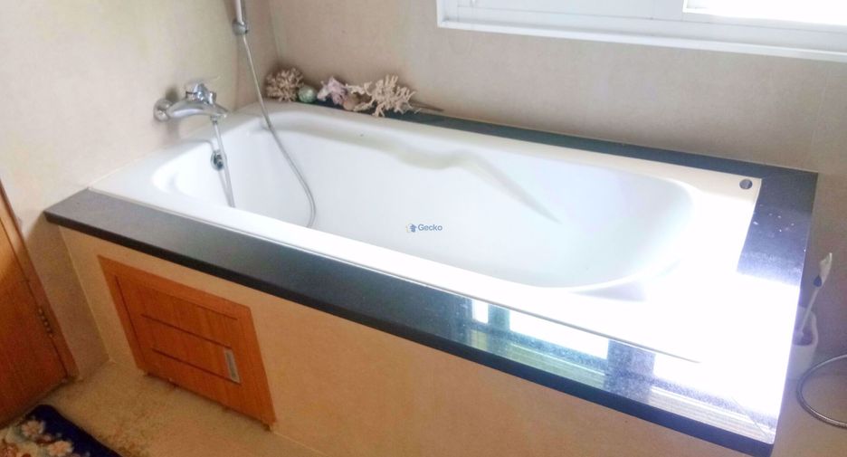 For sale 4 ベッドルーム house in Jomtien, Pattaya