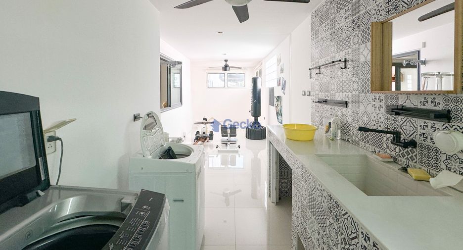 For rent and for sale 3 bedrooms house in East Pattaya, Pattaya