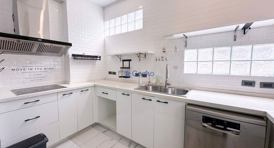 For rent and for sale 3 bedrooms house in East Pattaya, Pattaya
