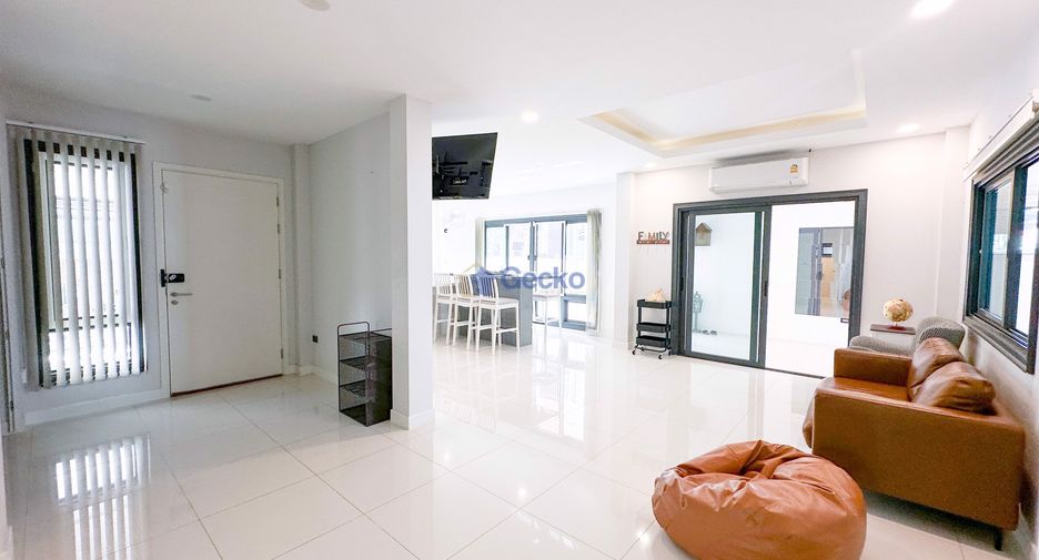 For rent and for sale 3 bedrooms house in East Pattaya, Pattaya