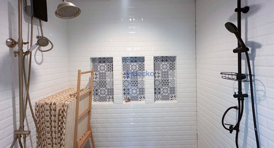For rent and for sale 3 bedrooms house in East Pattaya, Pattaya