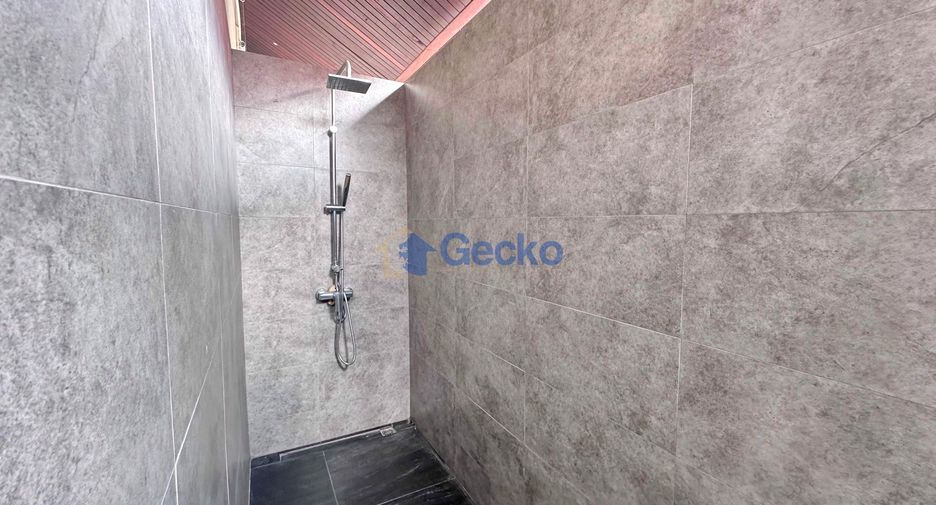 À vendre 4 chambres maison à Sattahip, Chonburi