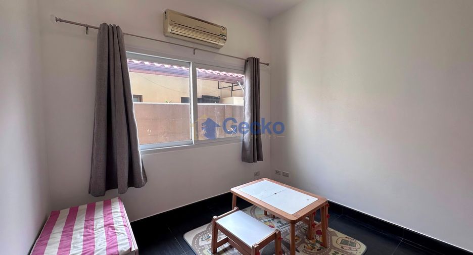 À vendre 4 chambres maison à Sattahip, Chonburi