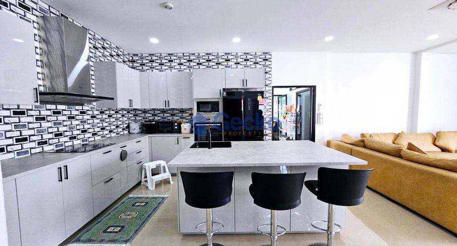 For sale 8 ベッドルーム house in East Pattaya, Pattaya