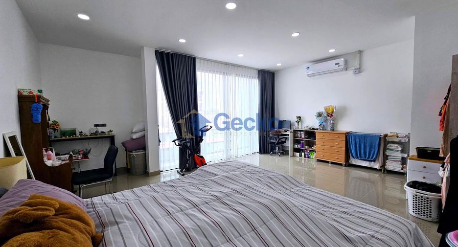 For sale 8 ベッドルーム house in East Pattaya, Pattaya