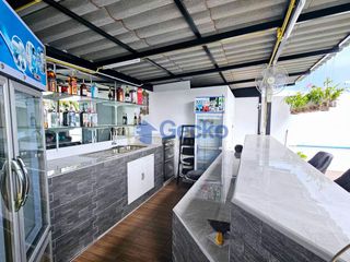 Haus zum Kauf mit 8 Zimmer in Bang Lamung, Chonburi