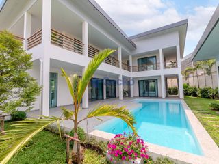 出售 4 卧室 独立屋 在 Bang Lamung, Chon Buri