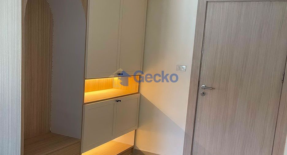 For sale 2 bedrooms condo in Pratumnak, Pattaya