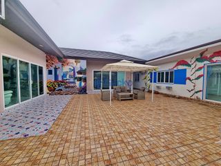 À louer et à vendre 5 chambres maison à Bang Lamung, Chonburi